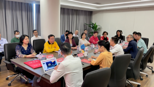 欢迎佛山市贸促会会长马湘雨一行莅临外贸牛总部考察指导